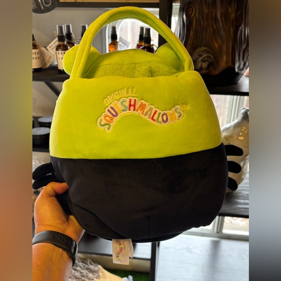 Squishmallows Original Wendy the Spider Frog Halloween Pail - Picture 2 of 4